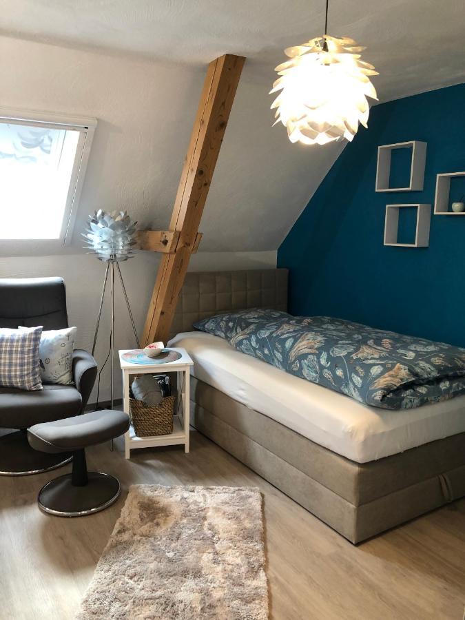 Charmante Ferienwohnungen Auf Reitstall Wasserburg Anstel - Ein Ort Zum Wohlfuehlen Und Entspannen Rommerskirchen Exteriör bild
